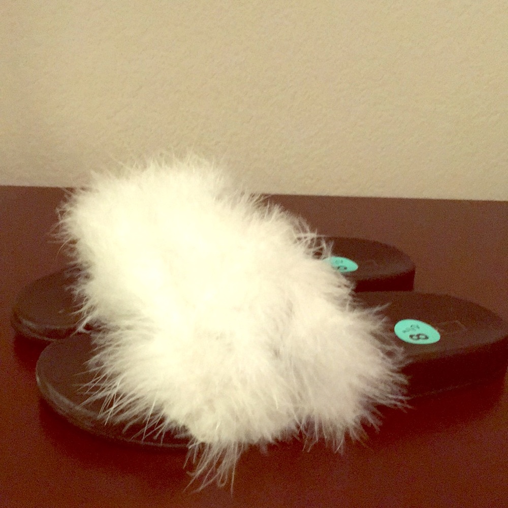 Fluffy Slide Ons